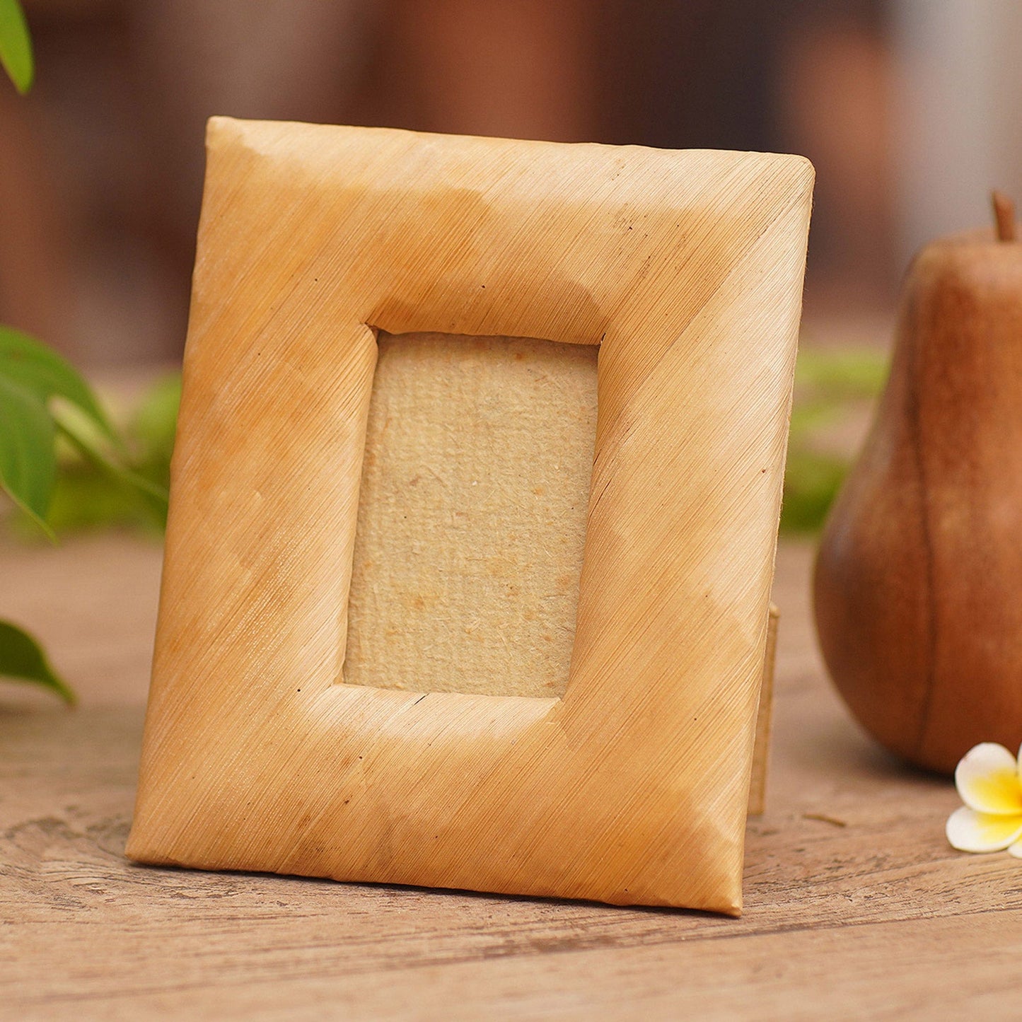 Banana Bark Artisan Crafted 2x3 Photo Frame from Bali - Banana Tan